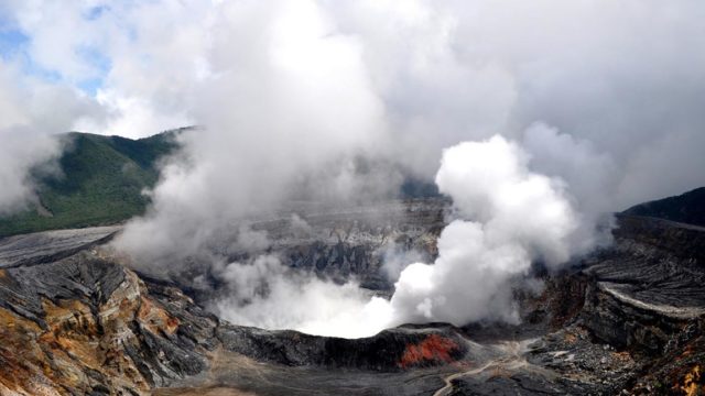 volcan poas costa rica